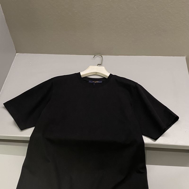 Unclassified Brand T-Shirts